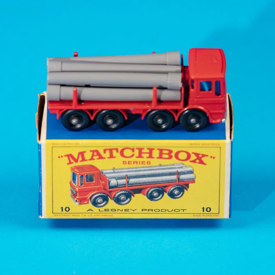 Matchbox Regular Wheels / MB 10 C1 Pipe Truck / 1966 NMIB / Clean w all 7 Pipes - Image 1 of 4