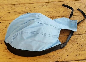 GORRA DE CALAVERA BANDANA ALGODÓN AZUL CLARO CON BORDE Y CORREAS DE CUERO - Imagen 1 de 1