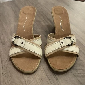 Women's Cloudwalkers Lindsey White & Beige Sandals Heels Size 11W - Picture 1 of 8