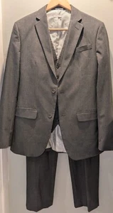 J Ferrar 3 Piece Men's Slim Fit Suit Charcoal 38L 32 x 32 Super Slim EUC - Picture 1 of 13