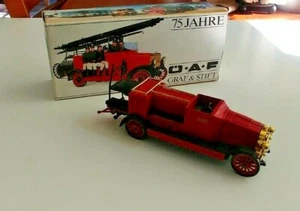 Conrad/GmbH Graf and Stift F1 Fire Engine 1:43 Scale - Picture 1 of 4