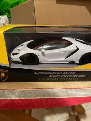 Lamborghini Centenario 1:24 Scale LICENSED Friction Car - Immagine 1 di 4