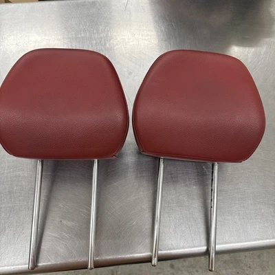 Juego de reposacabezas delanteros de cuero rojo Hyundai Veloster 2012-2017 conjunto de pares OEM usado Foto 1 de 4