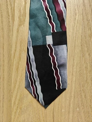 Corbata de seda JT Beckett con diseño abstracto multicolor hecha en EE. UU. Foto 1 de 4