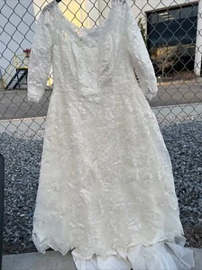 Oleg Cassini 20W Ivory Wedding Dress Tulle BG Beade - Picture 1 of 5