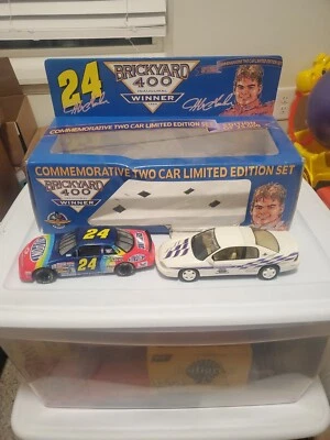 Brookfield Jeff Gordon 1994 Brickyard 400 Ganador Juego de 2 Coches Edición Limitada Foto 1 de 4