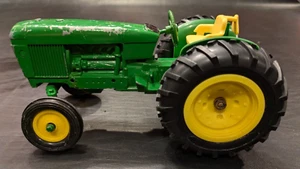 ☑️Vintage ERTL 1 :16 Scale John Deere Diecast Metal Tractor Model 2440 Collector - Picture 1 of 12