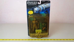 Figura Babylon 5 Ambassador She'Lah plateada con adornos dorados 1999 N2 Toys sin usar, en caja - Imagen 1 de 10