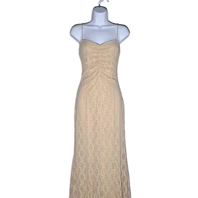 Maxi Vestido De Colección Y2K Zum Zum Encaje Beige Brillante Acanalado Ajustable Encaje Espalda 13/14 Foto 1 de 4