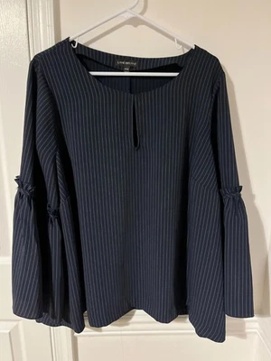 Blusa Lane Bryant Azul Marino A Rayas Manga Campana Ojo de Cerradura Talla 18/20 Sin Arrugas Foto 1 de 4