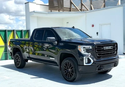 GMC Sierra 1500 K1500 2019 elevación 4x4 Foto 1 de 4