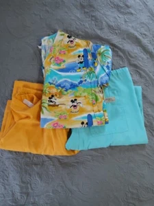 Blusa y pantalones exfoliantes para mujer Disney Mickey Mouse y Urbane talla Xs extra pequeños - Imagen 1 de 11