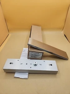 Dynalock 4850 Glass Door Bracket For 2011 & 3000 Series Locks New Open Box - Picture 1 of 3