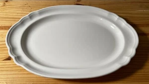 PFALTZGRAFF GAZEBO WHITE - 10 1/4" X 14 1/2" OVAL SCALLOPED SERVING PLATTER - Picture 1 of 2
