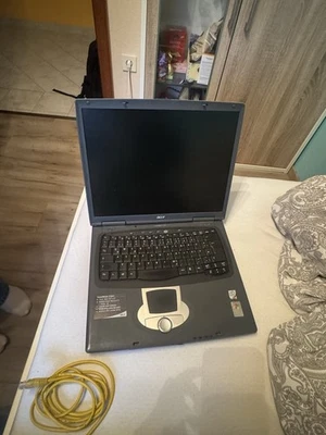 Acer TravelMate 273LC – älteres Laptop / Pentium 4 / 15” XGA – Sammlerstück - Bild 1 von 2