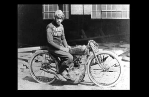 Harley Davidson 1923 FOTO de la era de la prohibición, deporte plano modelo doble con - Imagen 1 de 2