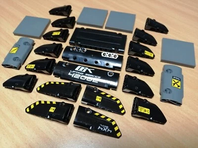 LEGO TECHNIC Großes Konvolut Paneele Verkleidungen schwarz dunkelgrau / Technik - Bild 1 von 4