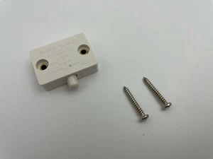 Interruptor de presión en blanco botón blanco interruptor de cofre interruptor de armario presión 🔥 - Imagen 1 de 1