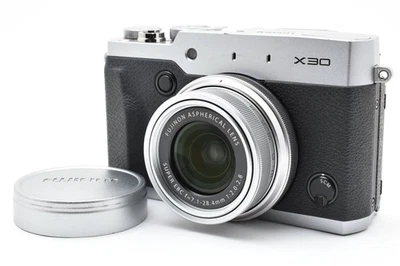 [1 Jahr Garantie] Fujifilm FinePix X30 12,0-MP-Digitalkamera silber JAPAN geb... - Bild 1 von 4