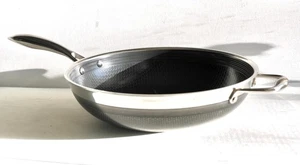 Wok antiadherente híbrido de acero inoxidable HexClad de 12" - sin tapa - listo para inducción - Imagen 1 de 5