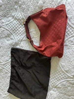 Red Gucci Horsebit Hobo Bag With Dust bag - Image 1 of 4
