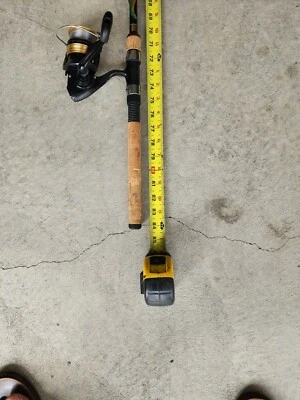 Caña de pescar Daiwa cebo telescópico con estuche con carrete amortiguador 300B Foto 1 de 4