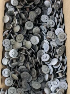 Herraje metálico Wehrmacht para fijar la pieza final al soporte de acoplamiento, hielo - Imagen 1 de 5