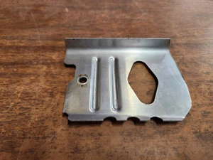 Deflector de admisión de cultivador/borde Troybilt TB 144 21AA144R966 791-182345 - Imagen 1 de 3