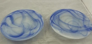Juego de 2 platos de cena vintage Art Blue Swirl Glass Ambiente Zwiesel Alemania 11" - Imagen 1 de 4