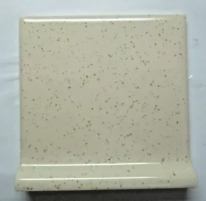 1 Wheeling Cove Base Wall Tile US 4-3/8" Gloss Oatmeal Brown Specks on Beige MCM - Picture 1 of 5