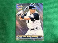 2000 Pacific Prism #32 Carlos Lee Chicago White Sox