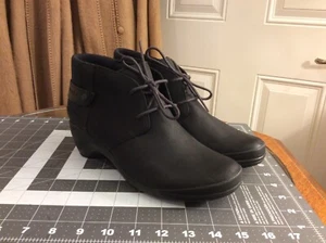 Merrell Womens Veranda Boot Size 7.5 Black Leather Lace Up Bootie Low Block Heel - Picture 1 of 10
