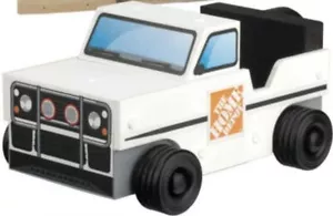 NUEVO Home Depot SUV camión niños taller kit de madera nuevo en caja junio de 2021 con pin bnip - Imagen 1 de 2