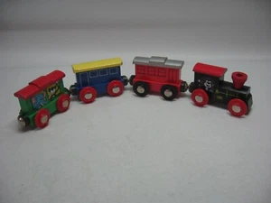 TRAIN ENGINE & CARGO CARRIAGES Wooden Train Track Set ( fits Brio Thomas ) AL03 - Picture 1 of 3