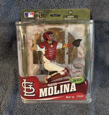 Figura Yadier Molina MLB 32 McFarlane Cardenales de San Luis Camiseta Blanca Debut Foto 1 de 4