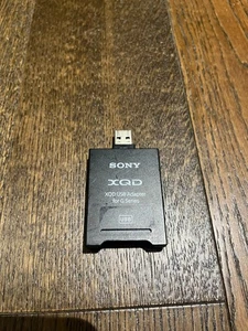 Sony XQD Card Reader for G series Memory Cards - USB Adapter - Picture 1 of 4