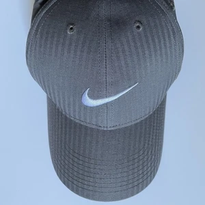 Nike Golf Dri-Fit Legacy 91 Dry Sportmütze Kappe grau - Bild 1 von 6