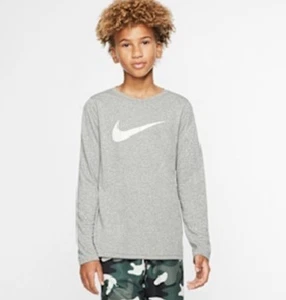 NWT NIKE Dri-Fit Big Kids' Swoosh Training Long Sleeve Training T-Shirt size XL - Picture 1 of 2