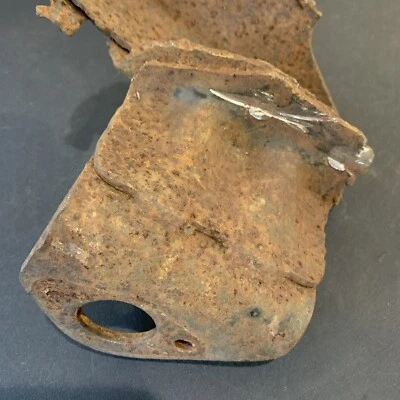 Toyota Land Cruiser FJ40 Leaf Spring Body Mounting Bracket (sq) - Image 1 of 4