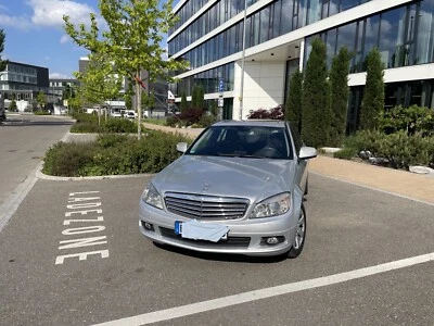 Mercedes-Benz C-Klasse 2007 W204 C 220 CDI, incl. 1. Besitzer Historie - Bild 1 von 4