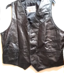 The Leather Shop Vest Men's XL 46R Buttonup V-Nk Slit Pkts Leather Black Vtg EUC - Picture 1 of 12