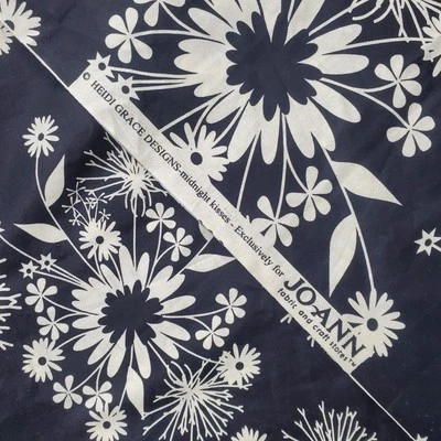 Heidi Grace Designs Midnight Kisses exklusiv für Joann Stoffe Quiltstoff - Bild 1 von 4