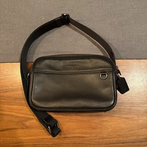 Echte Coach Graham Umhängetasche C4148 Leder schwarz Kostenloser Versand 424726 - Bild 1 von 8