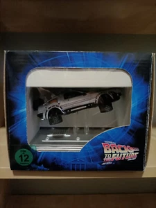 Zurück in die Zukunft Trilogie mit DeLorean Blu-ray Collector's Edition - Bild 1 von 5