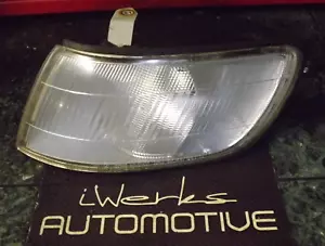 92-94 OEM Subaru Legacy front driver corner light / lamp assembly 210-20537 L RV - Picture 1 of 8