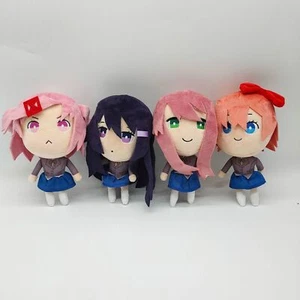 20 cm Doki Doki Literaturclub Plüschtier plus Yuri Sayori Natsuki Stoffpuppe - Bild 1 von 18