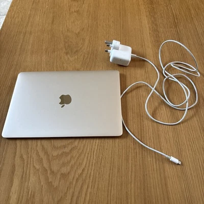 Apple MacBook Retina 12-inch Early 2015 1.1 GHz Intel Core M, 8GB RAM, 256GB - Image 1 of 4