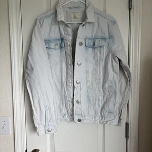 91 Cotton On Women’s Distressed Light Wash Denim Jacket With Embroidery- Size 10 - Picture 1 of 9