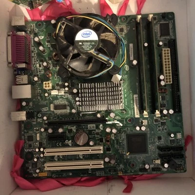 Intel Board D945GCNL D97184-106 Motherboard, Socket 775 - TESTED BOOTING TO BIOS - Image 1 of 4