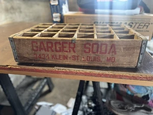 Garger Soda Pop St Louis Divided Wood Crate Box 24 Bottles - Picture 1 of 7